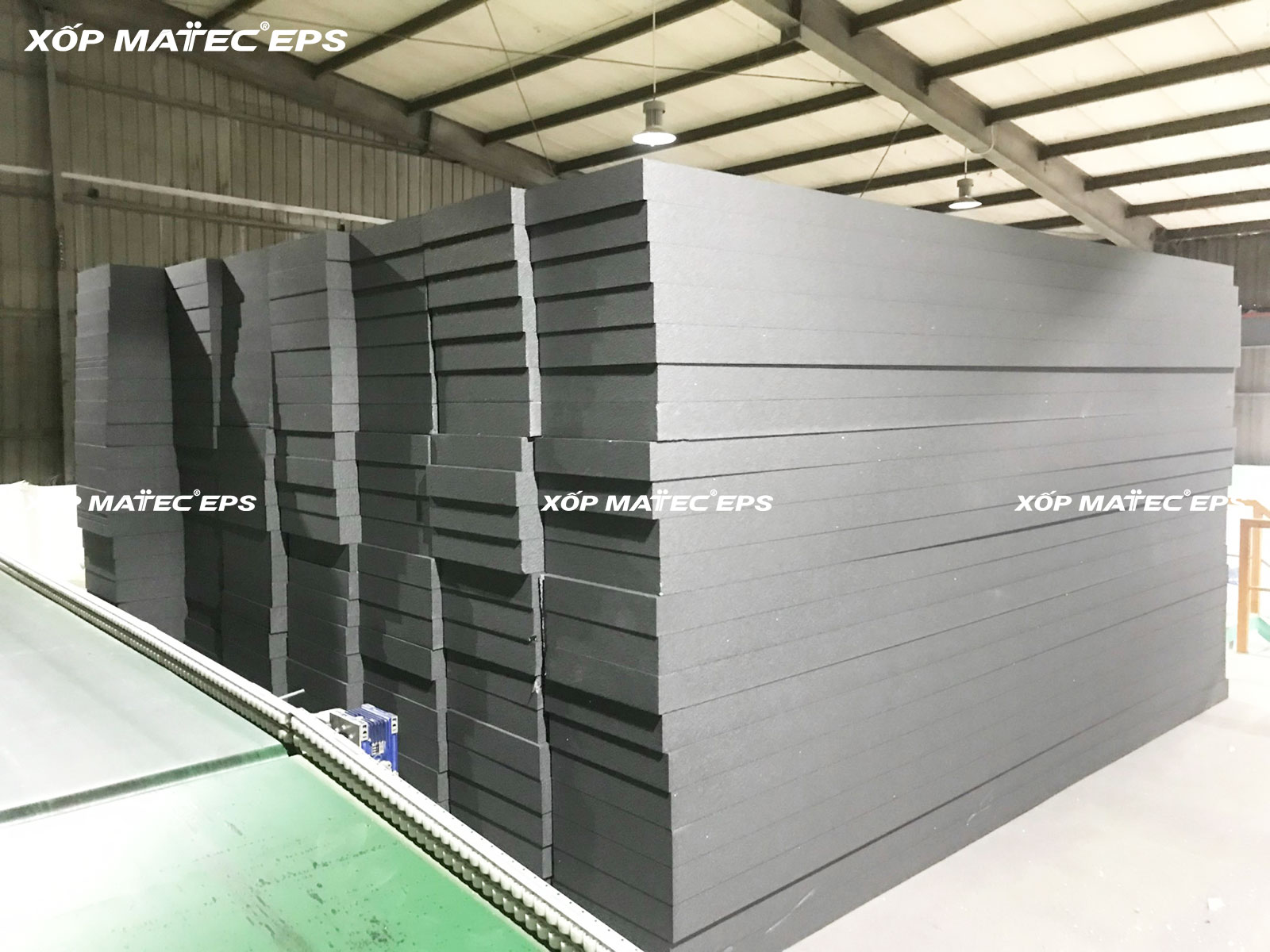 Xốp EPS chống cháy lan hạt đen